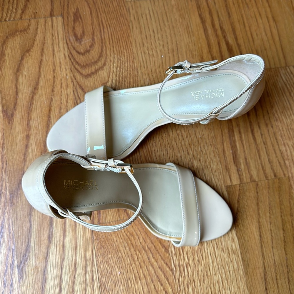 Michael Kors Nude Heels Size 7